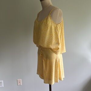 Divided skirt and tank yellow set